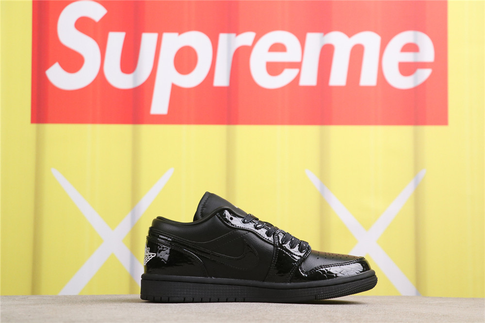 US$44 Air Jordan 1 Low HJ7743-010 蛇纹黑漆皮 Size 36-46( 36 36.5 37.5 38 38.5 39 40 40.5 41 42 42.5 43 4 US$44 Air Jordan 1 Low HJ7743-010 蛇纹黑漆皮 Size 36-46( 36 36.5 37.5 38 38.5 39 40 40.5 41 42 42.5 43 4
