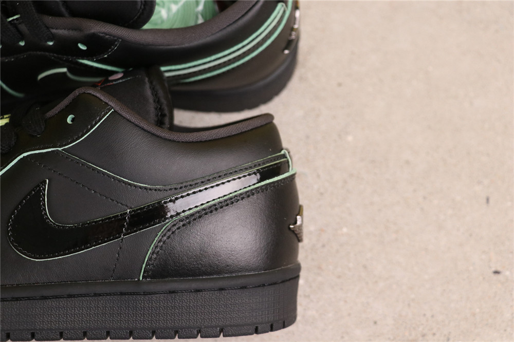 US$44 Air Jordan 1 Low OG HM3690-001 黑绿 Size 36-46（36 36.5 37.5 38 38.5 39 40 40.5 41 42 42.5 43 44