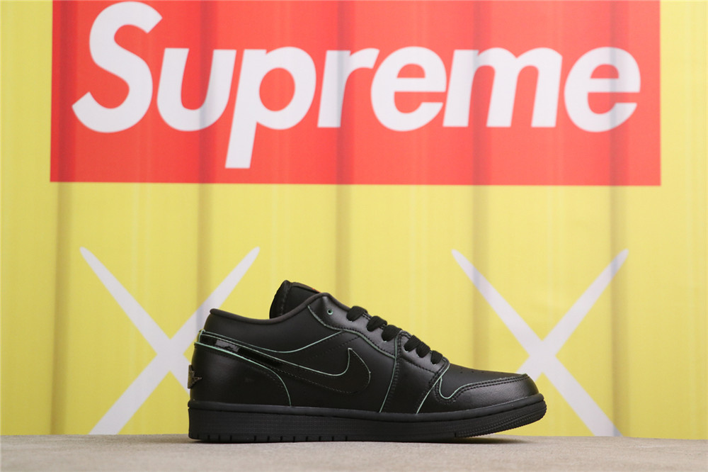 US$44 Air Jordan 1 Low OG HM3690-001 黑绿 Size 36-46（36 36.5 37.5 38 38.5 39 40 40.5 41 42 42.5 43 44