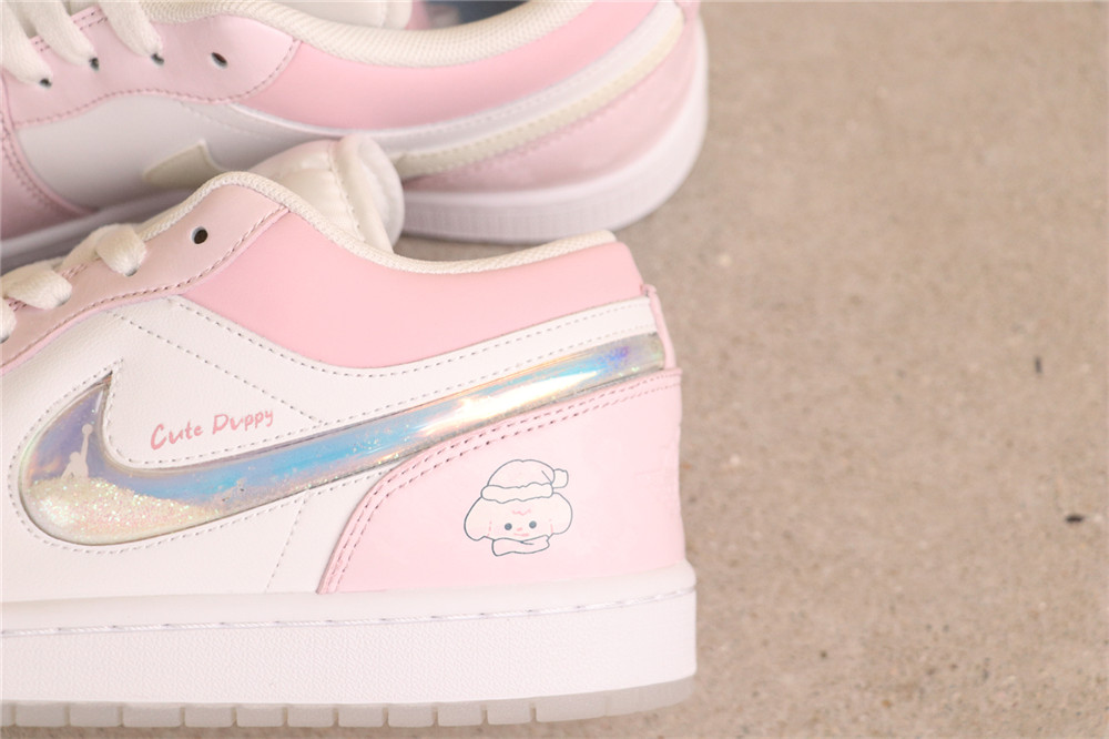 US$44 Air Jordan 1 Low SE FQ9112-100 密莓圣兔 Size 36-40（36 36.5 37.5 38 38.5 39 40 ）