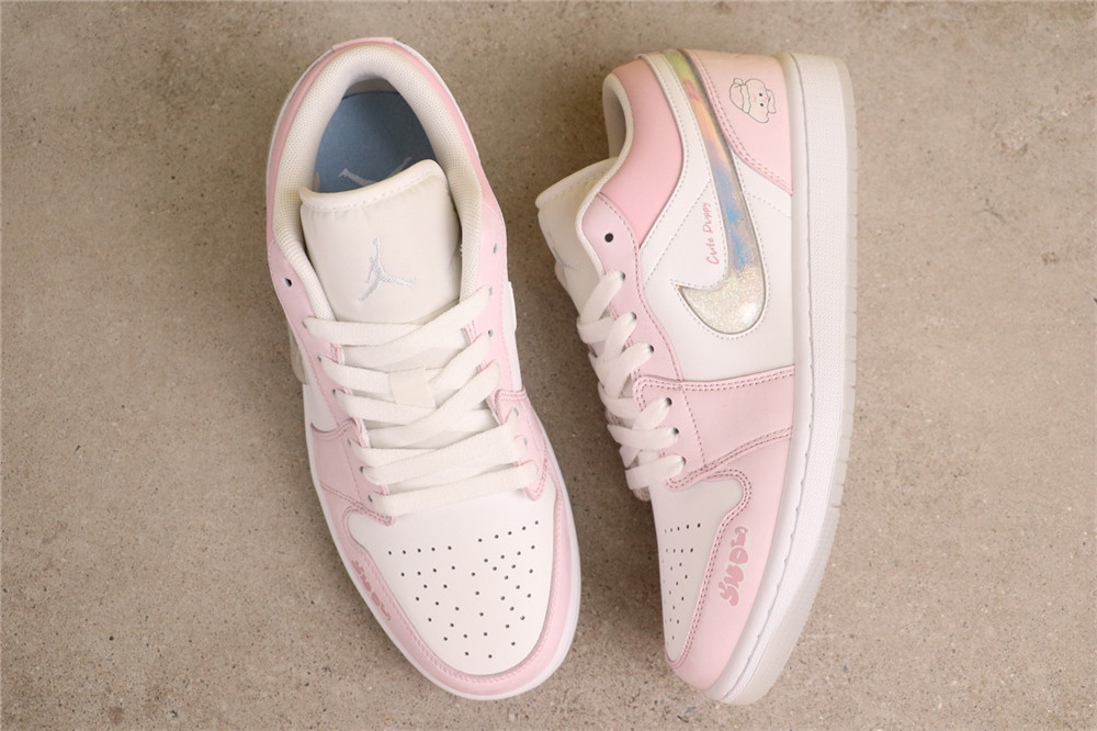 US$44 Air Jordan 1 Low SE FQ9112-100 密莓圣兔 Size 36-40（36 36.5 37.5 38 38.5 39 40 ）