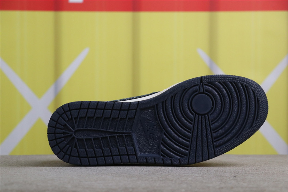 US$44 Air Jordan Travis Scott x Air Jordan 1 Low OG SP SJ2068-004 LV白蓝牛仔 Size 35.5-47.5 US$44 Air Jordan Travis Scott x Air Jordan 1 Low OG SP SJ2068-004 LV白蓝牛仔 Size 35.5-47.5