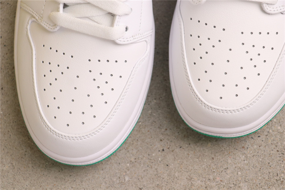 US$44 Nike SB x Air Jordan 1 Low 553560-129 幸运绿 Size 36-46(36 36.5 37.5 38 38.5 39 40 40.5 41 42 42 US$44 Nike SB x Air Jordan 1 Low 553560-129 幸运绿 Size 36-46(36 36.5 37.5 38 38.5 39 40 40.5 41 42 42