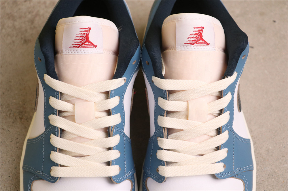 US$48 Air Jordan 1 Low SE HM3711-144 白蓝红 Size 40-46（ 40 40.5 41 42 42.5 43 44 44.5 45 46）