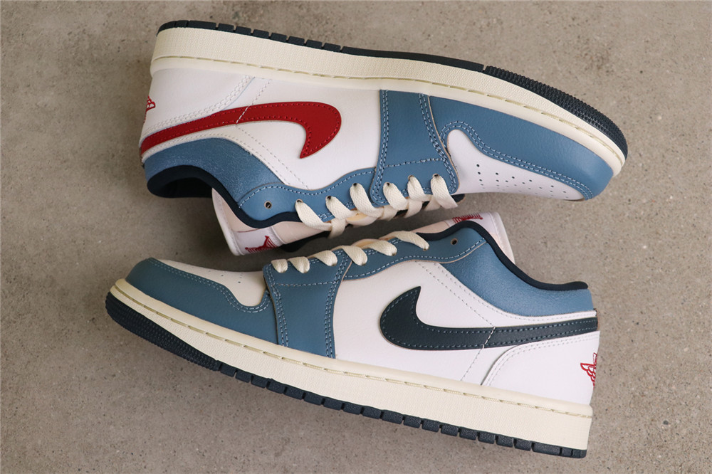 US$48 Air Jordan 1 Low SE HM3711-144 白蓝红 Size 40-46（ 40 40.5 41 42 42.5 43 44 44.5 45 46）
