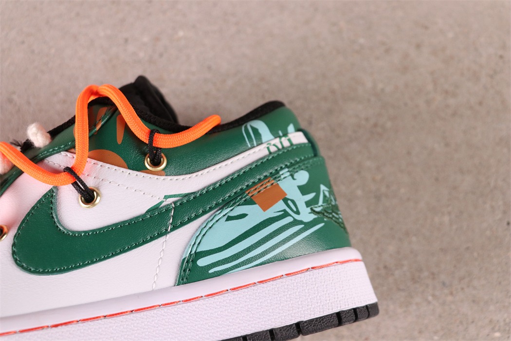 US$48 Travis Scott x Air Jordan 1 Low 553558-062 Size 35.5-47.5