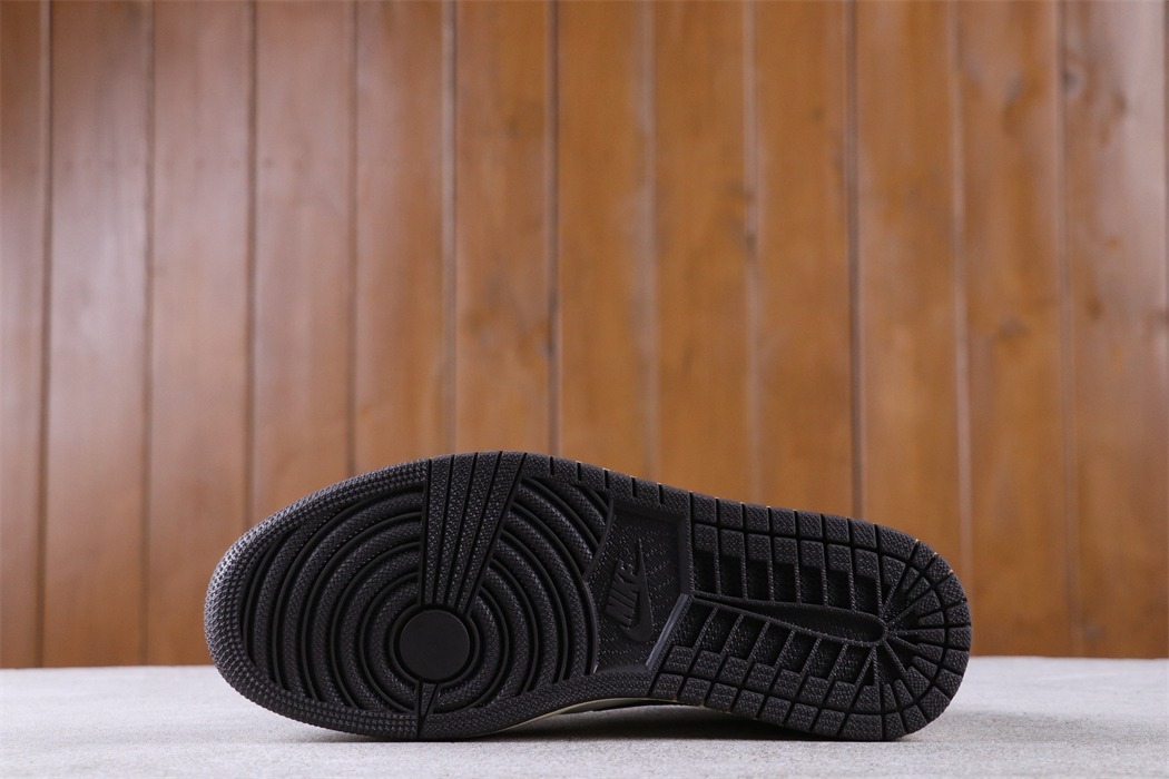 US$62 Air Jordan 1 Low Dark Mocha CQ4277-105 Size 36-47.5