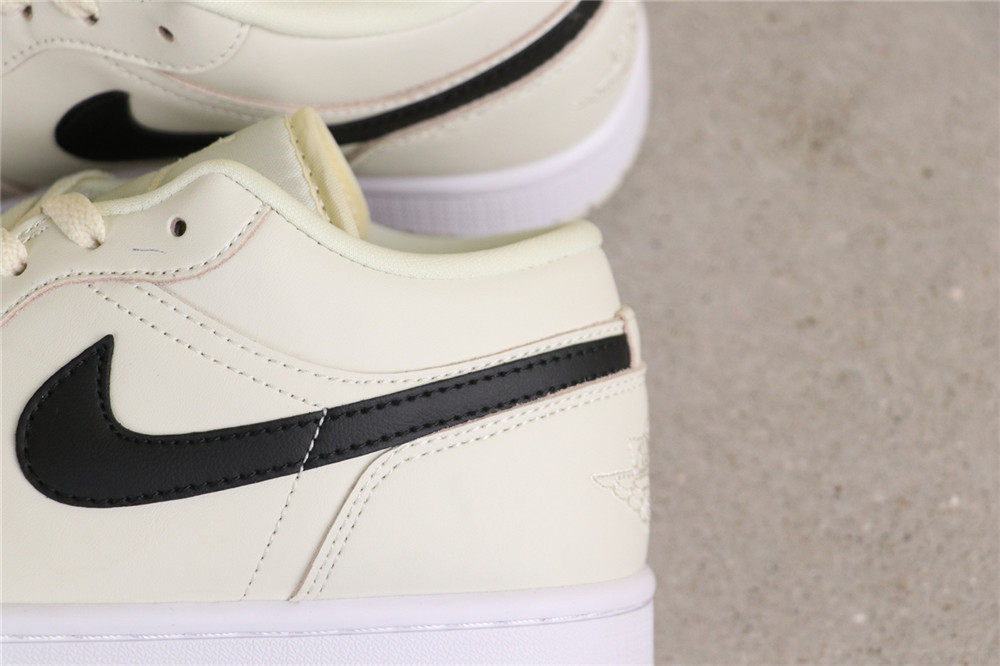 USD$35 Air Jordan 1 Low Coconut Milk DC0774-121 椰奶白黑钩子 Size 36-46