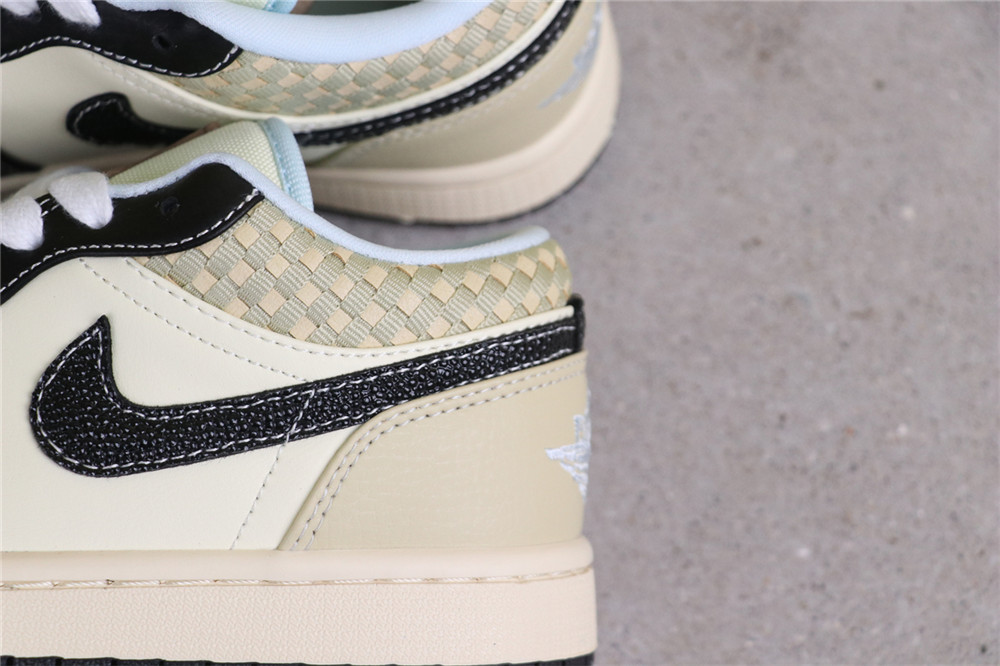 USD$35 Air Jordan 1 Low SE COCONUT MILKBLACK HQ3437-101 椰奶黑 Size 36-46 USD$35 Air Jordan 1 Low SE COCONUT MILKBLACK HQ3437-101 椰奶黑 Size 36-46