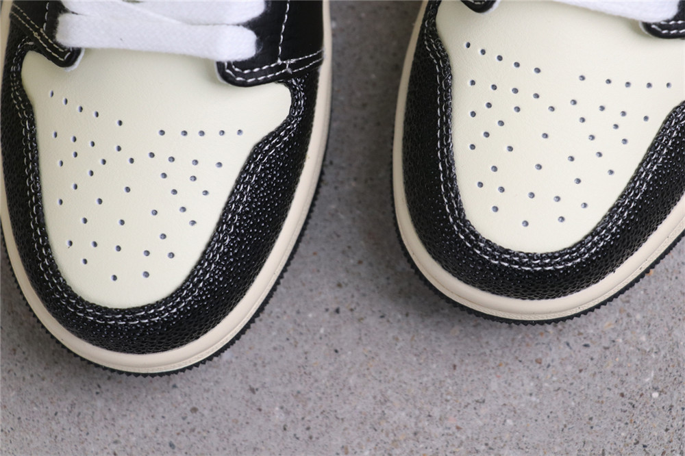 USD$35 Air Jordan 1 Low SE COCONUT MILKBLACK HQ3437-101 椰奶黑 Size 36-46 USD$35 Air Jordan 1 Low SE COCONUT MILKBLACK HQ3437-101 椰奶黑 Size 36-46