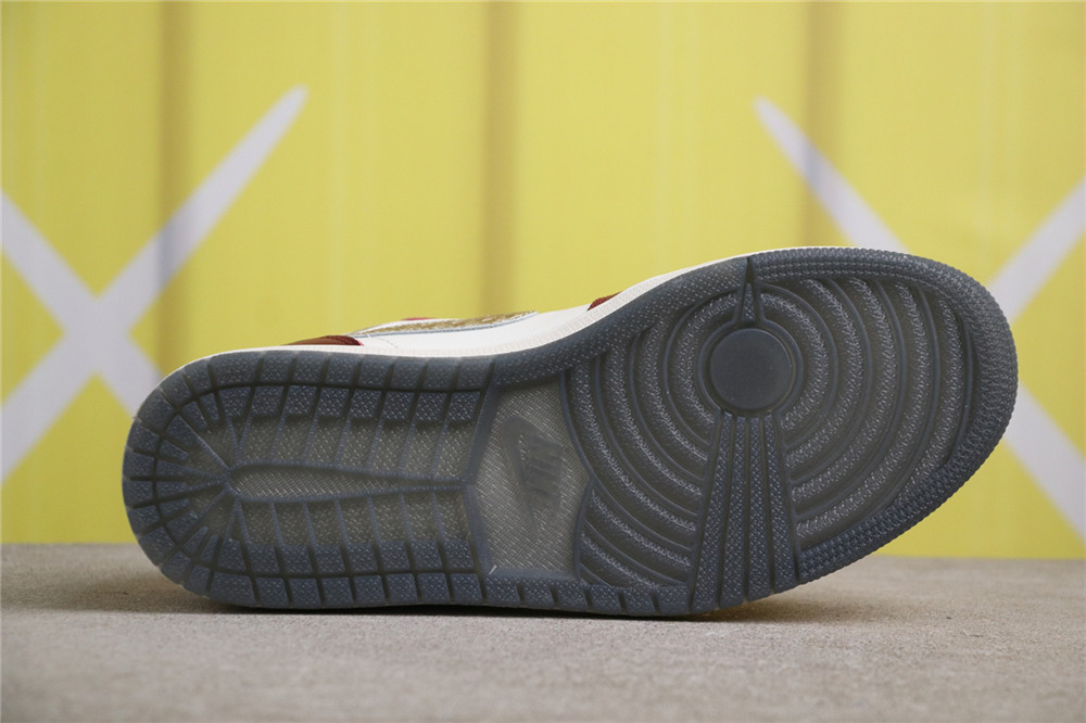 USD$35 Air Jordan 1 low FJ5735-100 悟空金羽钩 Size 36-46（36 36.5 37.5 38 38.5 39 40.5 41 42 42.5 43 44 4