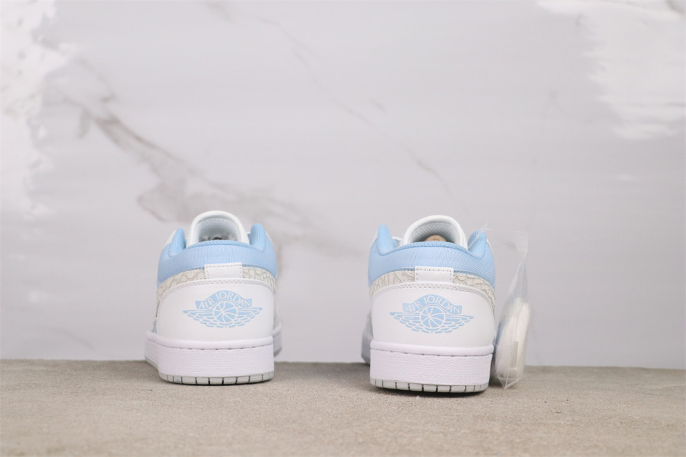 ????USD$35 Air Jordan Low   Style：IB7692-400