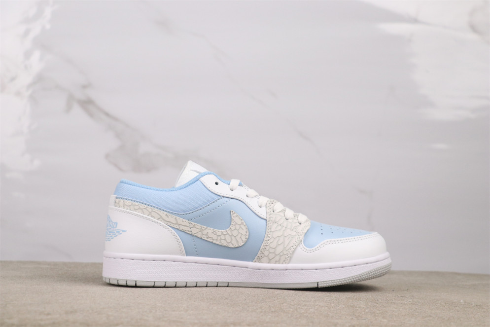 ????USD$35 Air Jordan Low   Style：IB7692-400