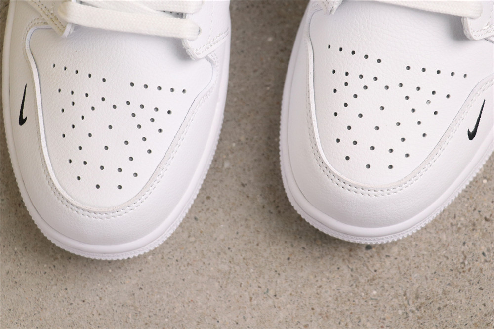 USD$40 Air Jordan 1 Low HF3188-106 白黑古驰 Size 36-45(36 36.5 37.5 38 38.5 39 40 40.5 41 42 42.5 43 44 USD$40 Air Jordan 1 Low HF3188-106 白黑古驰 Size 36-45(36 36.5 37.5 38 38.5 39 40 40.5 41 42 42.5 43 44