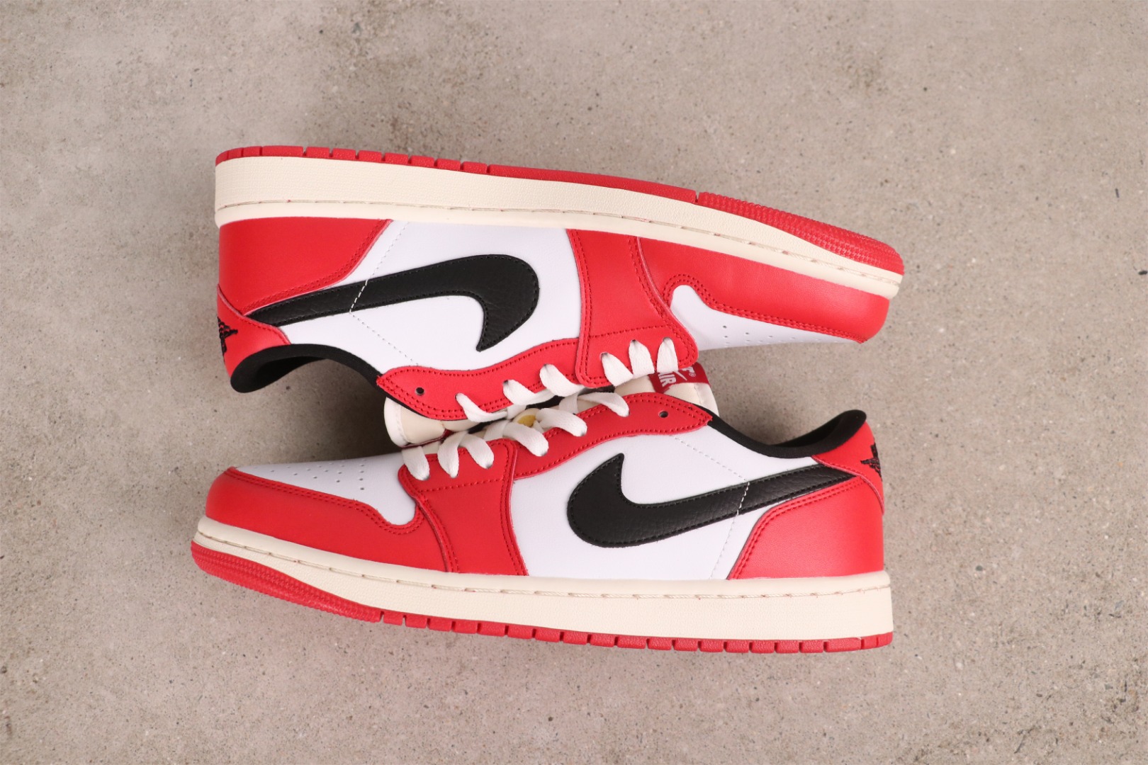 ????USD$44 Air Jordan 1 Low OG “Chicago”  Style：HQ6998-600