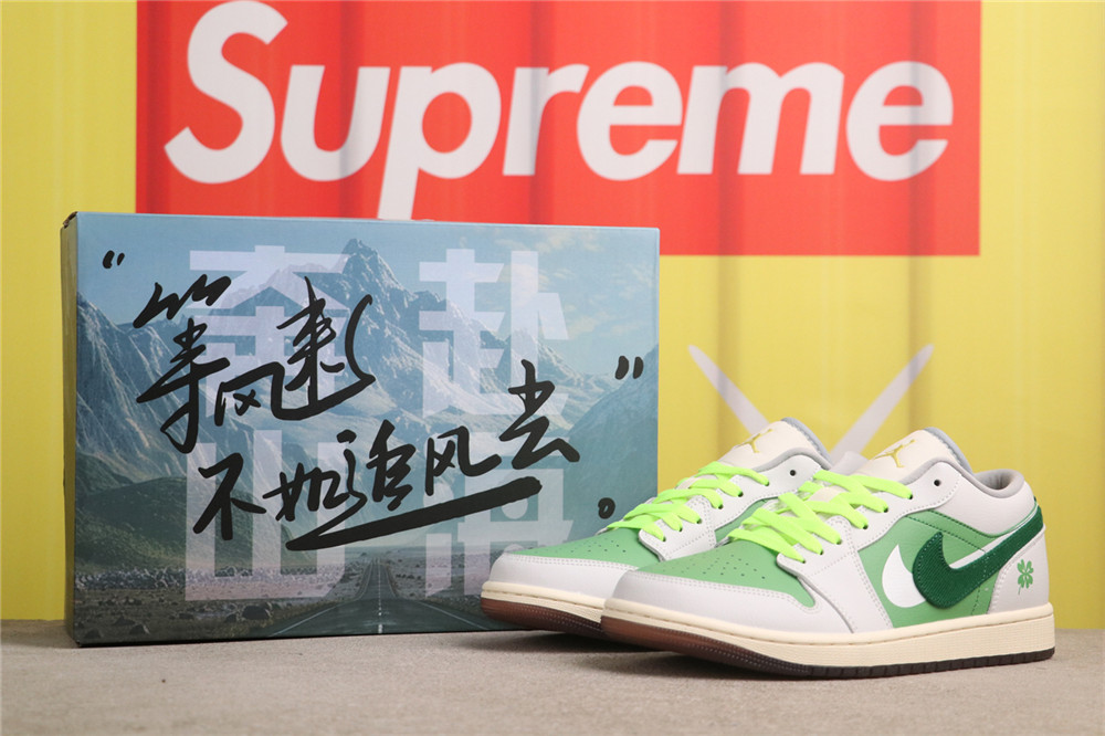 USD$44 Air Jordan 1 Low SE FZ5046-041 双钩白绿四叶草 Size 36-46（ 36 36.5 37.5 38 38.5 39 40 40.5 41 42 42.