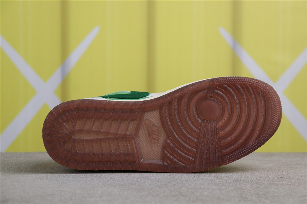 USD$44 Air Jordan 1 Low SE FZ5046-041 双钩白绿四叶草 Size 36-46（ 36 36.5 37.5 38 38.5 39 40 40.5 41 42 42.