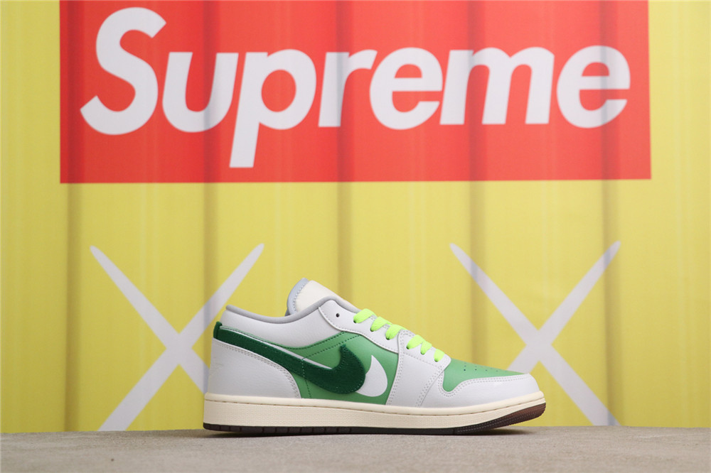 USD$44 Air Jordan 1 Low SE FZ5046-041 双钩白绿四叶草 Size 36-46（ 36 36.5 37.5 38 38.5 39 40 40.5 41 42 42.