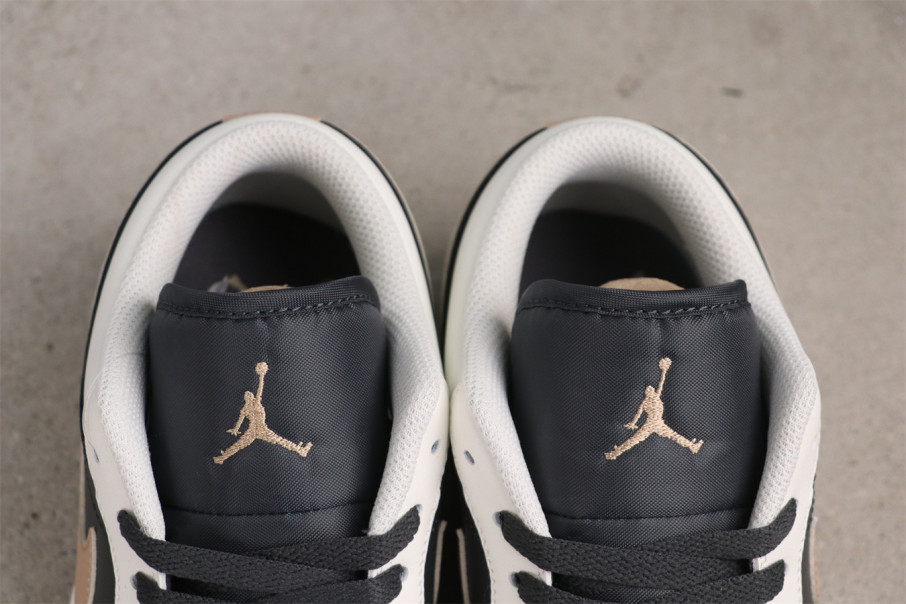 ????USD$44 Air Jordan 1 Low Style：IH0649-021