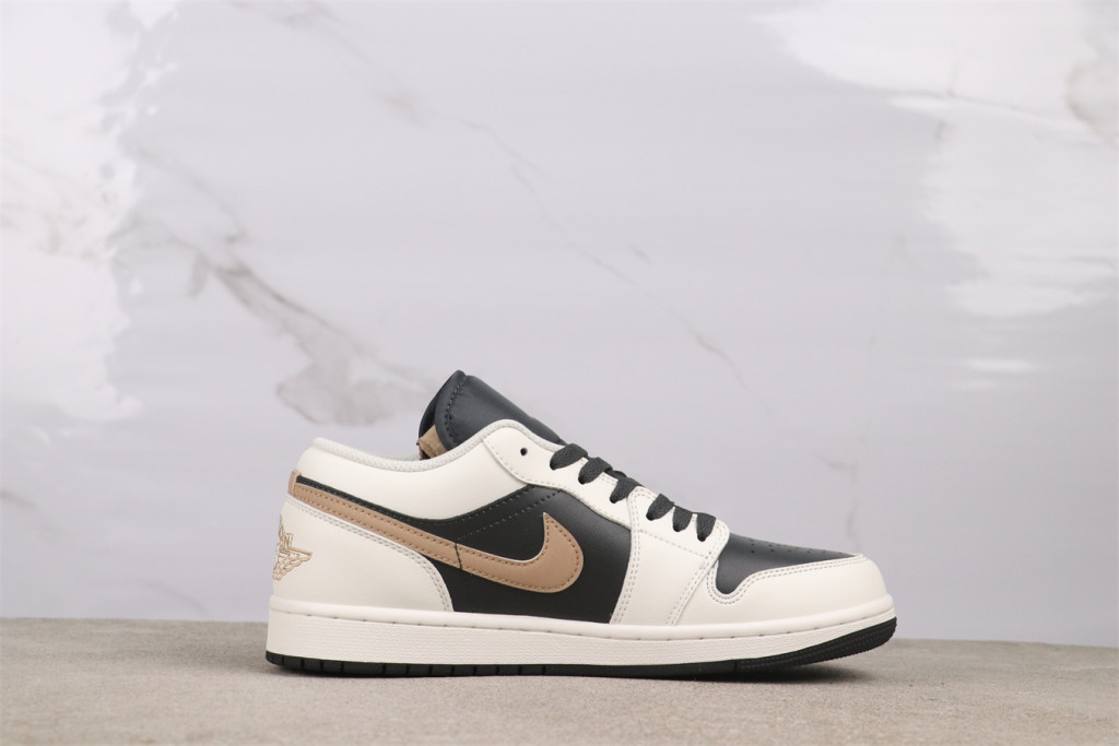 ????USD$44 Air Jordan 1 Low Style：IH0649-021
