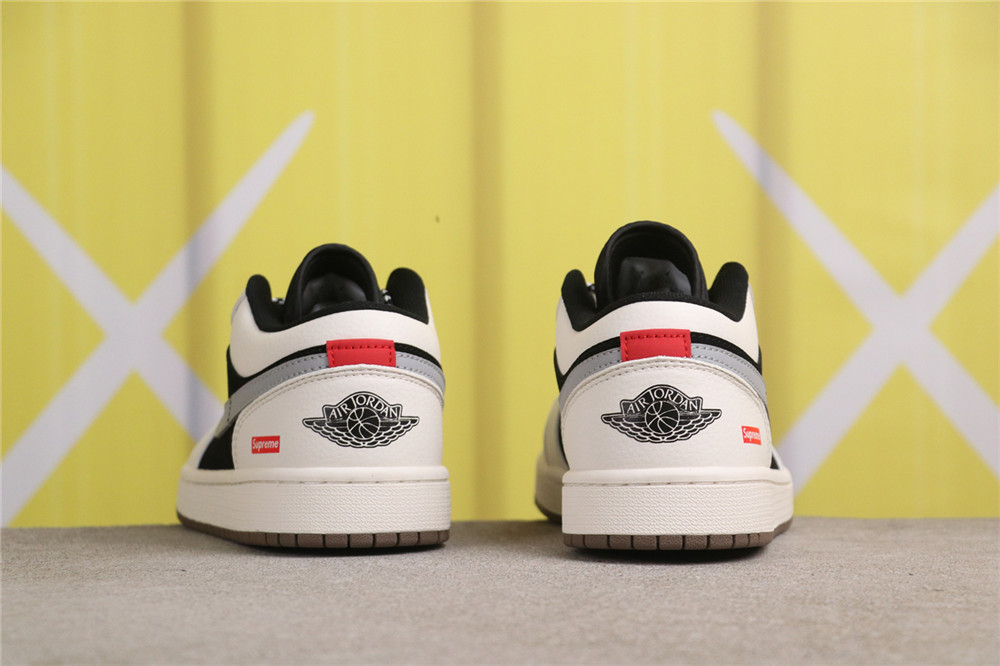 USD$44 Air Jordan 1 Low XX2401-001 Supreme米黑 Size 36-45(36 36.5 37.5 38 38.5 39 40 40.5 41 42 42.5 USD$44 Air Jordan 1 Low XX2401-001 Supreme米黑 Size 36-45(36 36.5 37.5 38 38.5 39 40 40.5 41 42 42.5