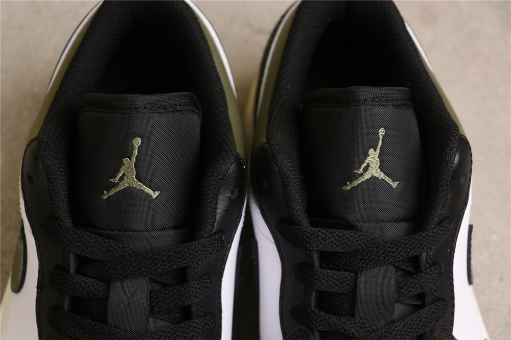 USD$48 Air Jordan 1 Low 553558-092 黑绿脚趾 Size 35.5-46（35.5 36 36.5 37.5 38 38.5 39 40 40.5 41 42 42.