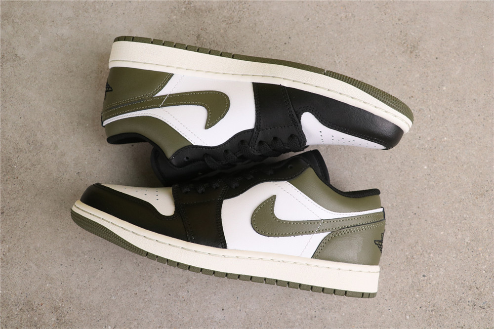 USD$48 Air Jordan 1 Low 553558-092 黑绿脚趾 Size 35.5-46（35.5 36 36.5 37.5 38 38.5 39 40 40.5 41 42 42.