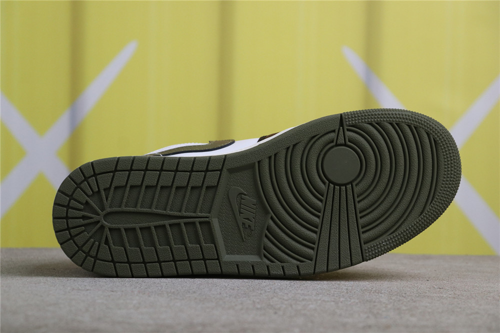 USD$48 Air Jordan 1 Low 553558-092 黑绿脚趾 Size 35.5-46（35.5 36 36.5 37.5 38 38.5 39 40 40.5 41 42 42.