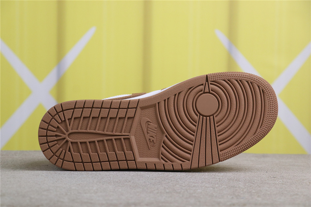 USD$48 Air Jordan 1 Low DC0774-202 米粉 Size 35.5-46（35.5 36 36.5 37.5 38 38.5 39 40 40.5 41 42 42.5