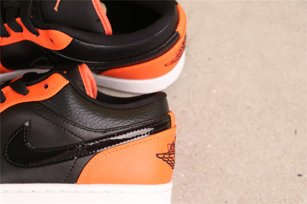 USD$48 Air Jordan 1 Low SE Black Orange CK3022-008 黑橙 Size 40-45 USD$48 Air Jordan 1 Low SE Black Orange CK3022-008 黑橙 Size 40-45