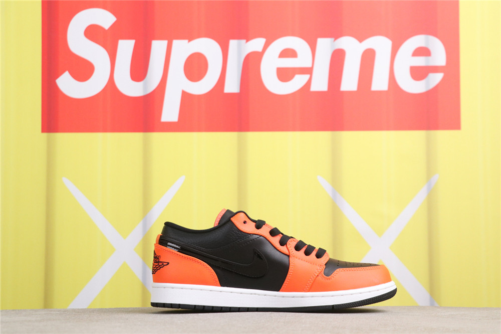USD$48 Air Jordan 1 Low SE Black Orange CK3022-008 黑橙 Size 40-45 USD$48 Air Jordan 1 Low SE Black Orange CK3022-008 黑橙 Size 40-45