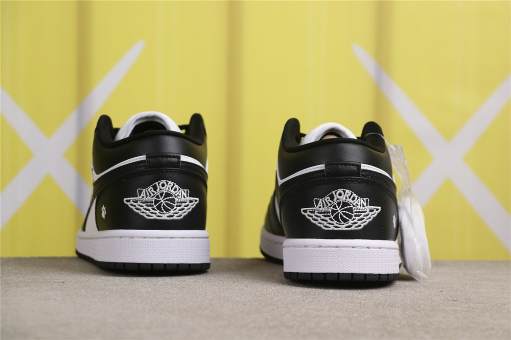 USD$48 Air Jordan A Air Jordan 1 Low Panda DC0774-101 手绘黑白熊猫 Size 36-47.5