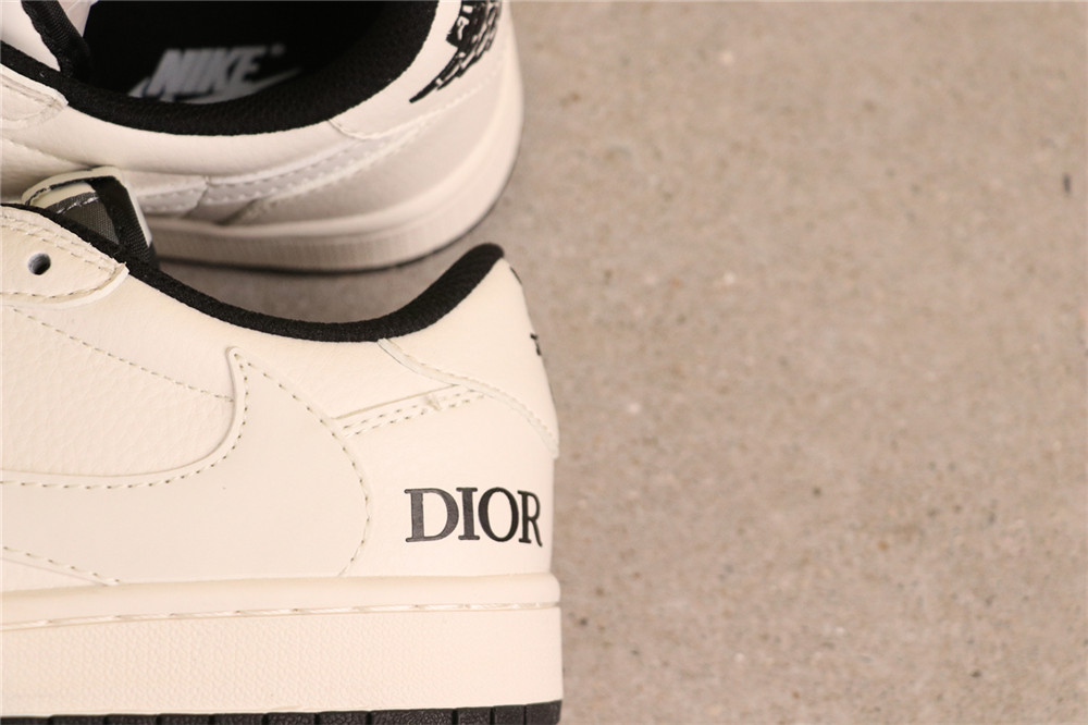 USD$53 Air Jordan 1 Low LJ5188-025 迪奥米黑 Size 36-45（ 36 36.5 37.5 38 38.5 39 40 40.5 41 42 42.5 43 4