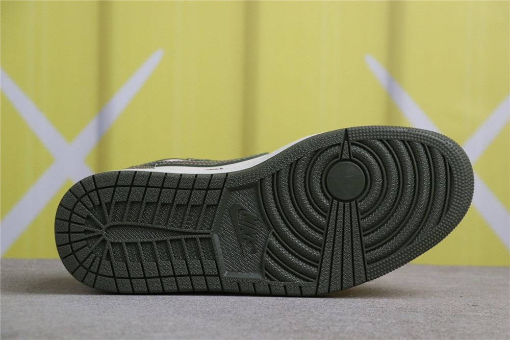 USD$53 Air Jordan 1 Low OG SP CH6336-014 猿人头迷彩 Size 36-45(36 36.5 37.5 38 38.5 39 40 40.5 41 42 42. USD$53 Air Jordan 1 Low OG SP CH6336-014 猿人头迷彩 Size 36-45(36 36.5 37.5 38 38.5 39 40 40.5 41 42 42.