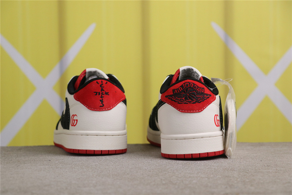 USD$53 Air Jordan 1 Low OG SP XY2688-123 古驰印花白黑红 Size 36-45（ 36 36.5 37.5 38 38.5 39 40 40.5 41 42