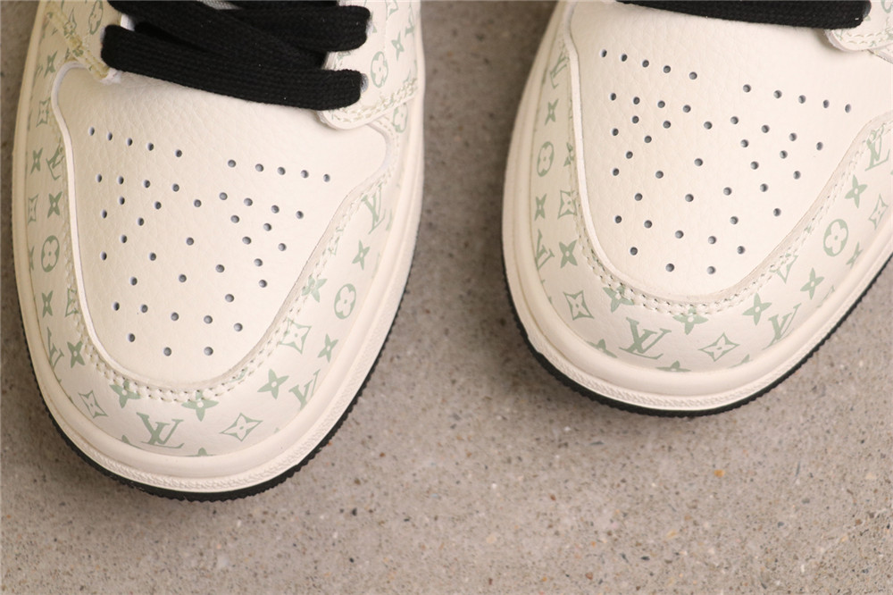 USD$53 Air Jordan 1 Low SJ9950-006 LV印花米白 Size 36-45(36 36.5 37.5 38 38.5 39 40 40.5 41 42 42.5 43 USD$53 Air Jordan 1 Low SJ9950-006 LV印花米白 Size 36-45(36 36.5 37.5 38 38.5 39 40 40.5 41 42 42.5 43