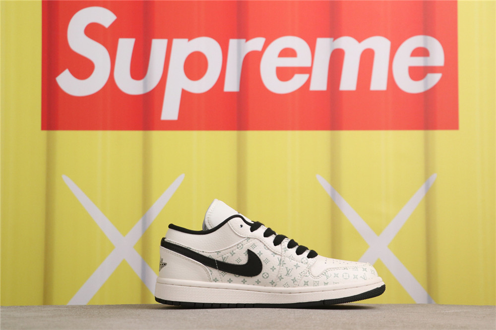 USD$53 Air Jordan 1 Low SJ9950-006 LV印花米白 Size 36-45(36 36.5 37.5 38 38.5 39 40 40.5 41 42 42.5 43 USD$53 Air Jordan 1 Low SJ9950-006 LV印花米白 Size 36-45(36 36.5 37.5 38 38.5 39 40 40.5 41 42 42.5 43