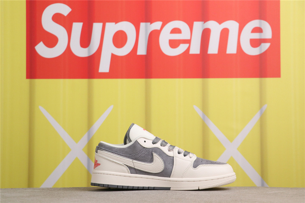 USD$53 Air Jordan 1 Low SJ9950-039 北面米灰反光钩 Size 36-45（ 36 36.5 37.5 38 38.5 39 40 40.5 41 42 42.5 4