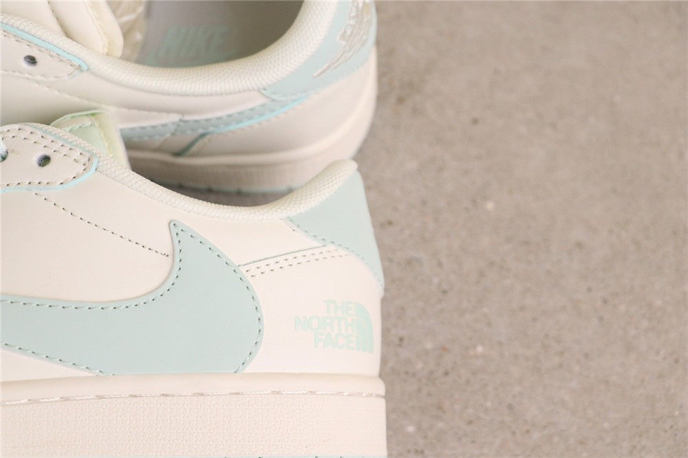 USD$53 Air Jordan Jordan Air Jordan 1 Low OG SP XZ5158-001 北面浅绿 Size 36-45