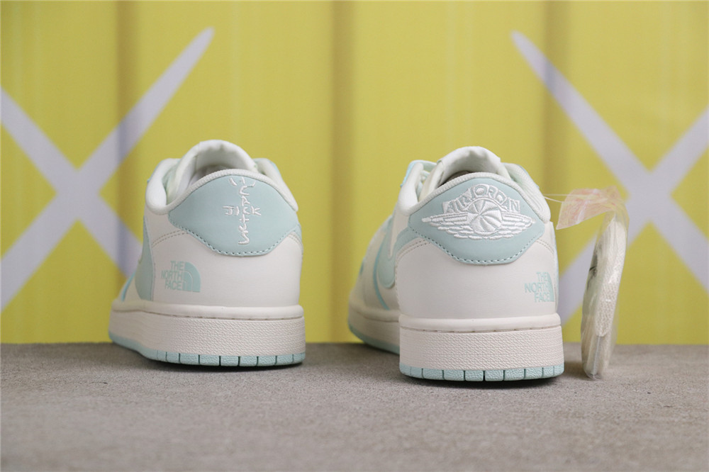 USD$53 Air Jordan Jordan Air Jordan 1 Low OG SP XZ5158-001 北面浅绿 Size 36-45
