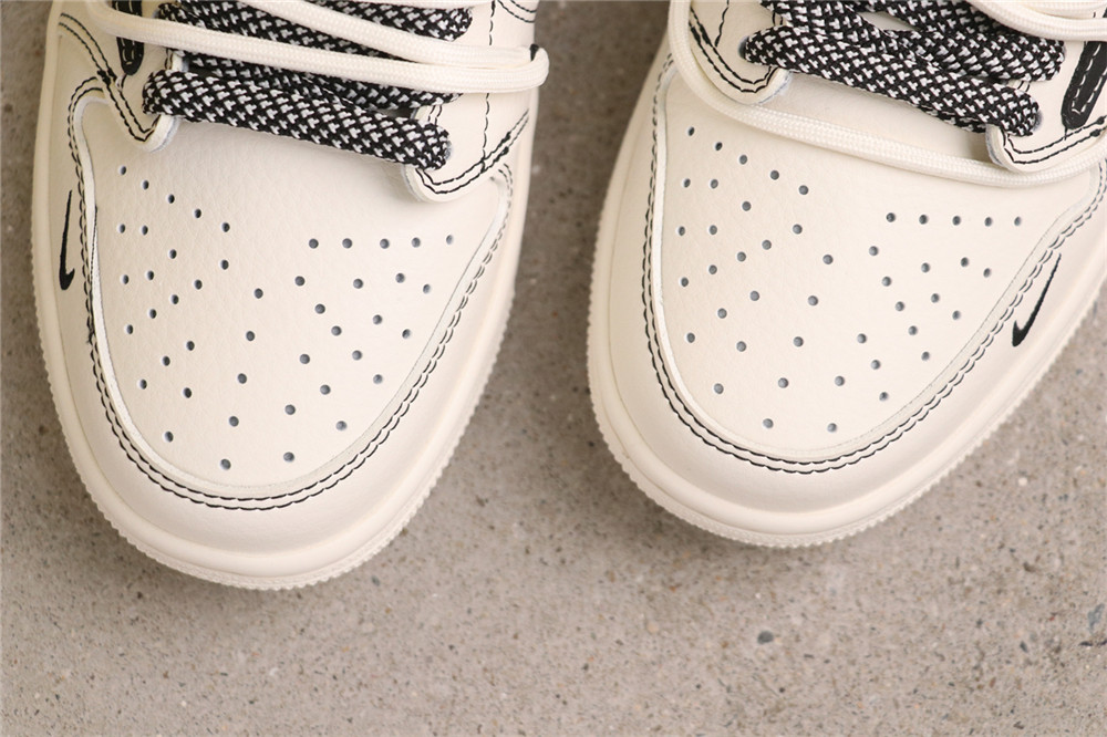 USD$57 Air Jordan Jordan Air Jordan 1 Low OG SP SJ0086-134 绑带Supreme米黑双拼底 Size 36-45