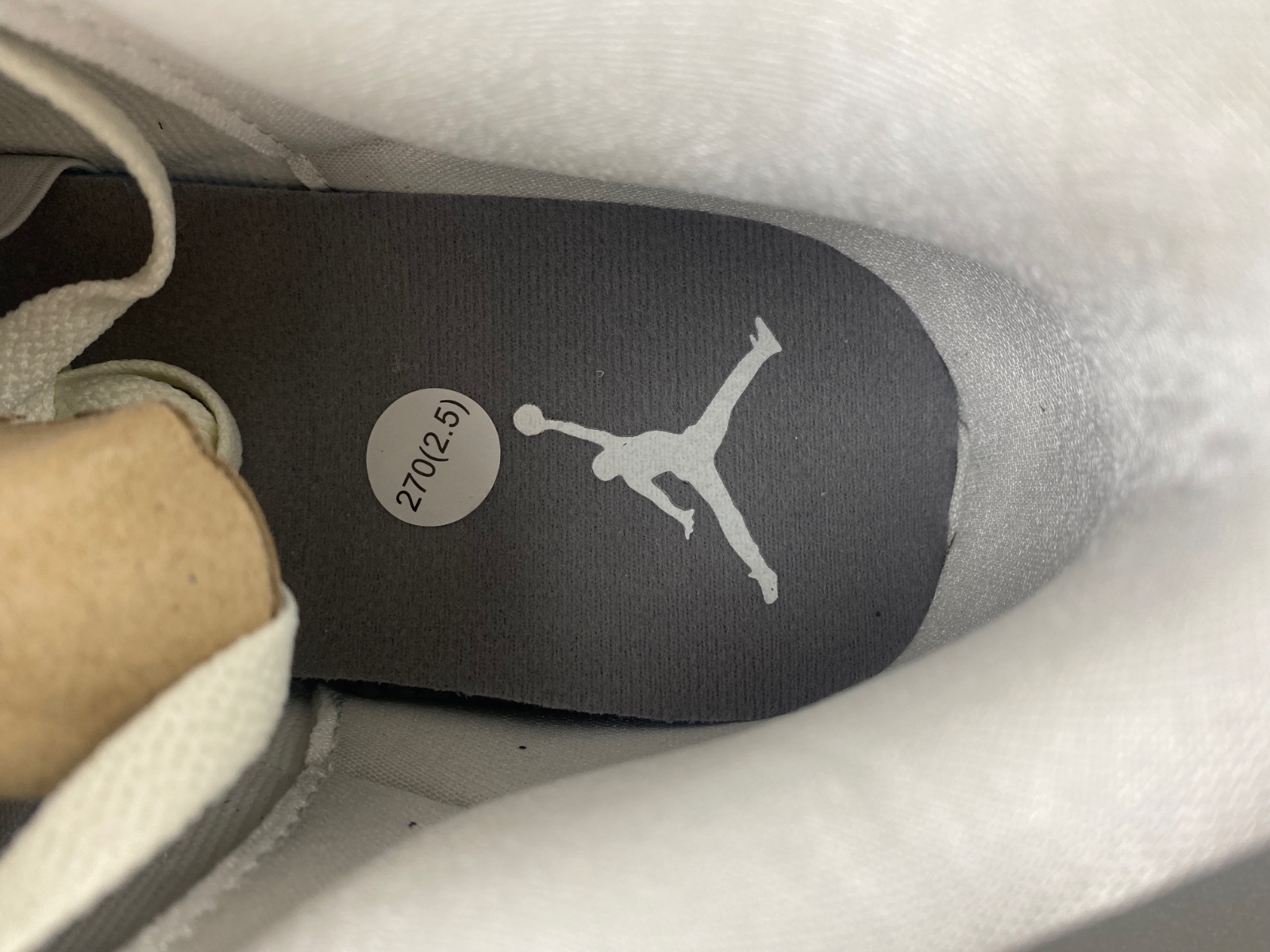 65USD Air Jordan 3 “Sail/Metallic Silver” CK9246-100 EU SIZE 36-47.5