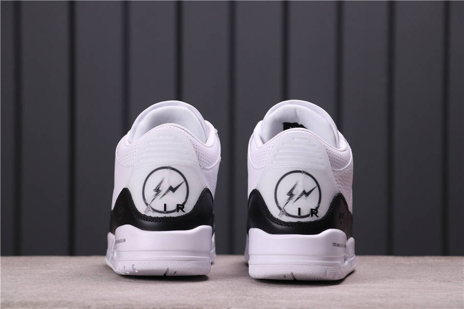 $78 Fragment Design x Air Jordan 3 DA3595-100 Size 40-47.5