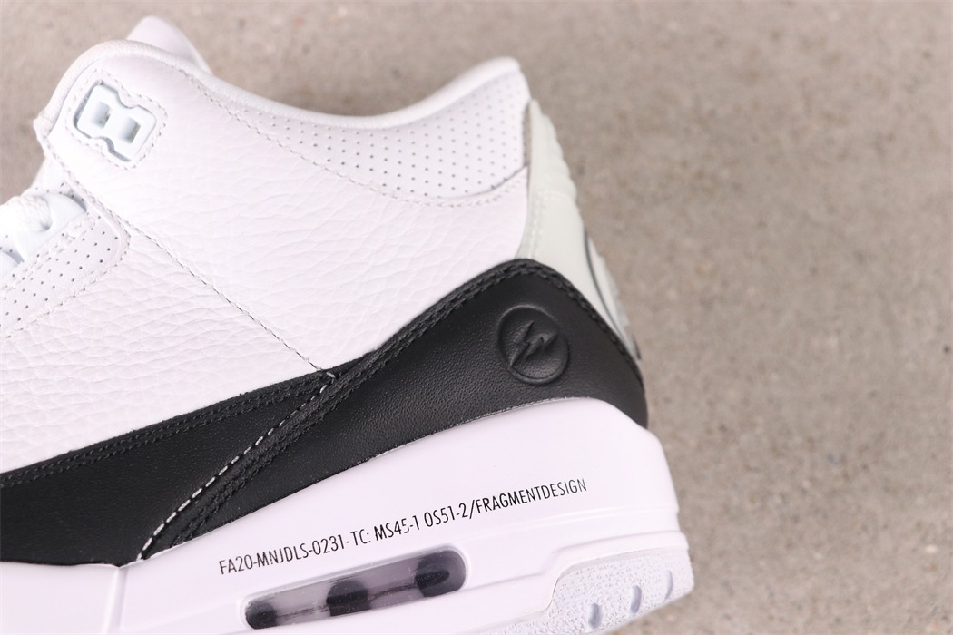 US$75Fragment Design x Air Jordan 3 SKU DA3595-100 Size 36-47.5