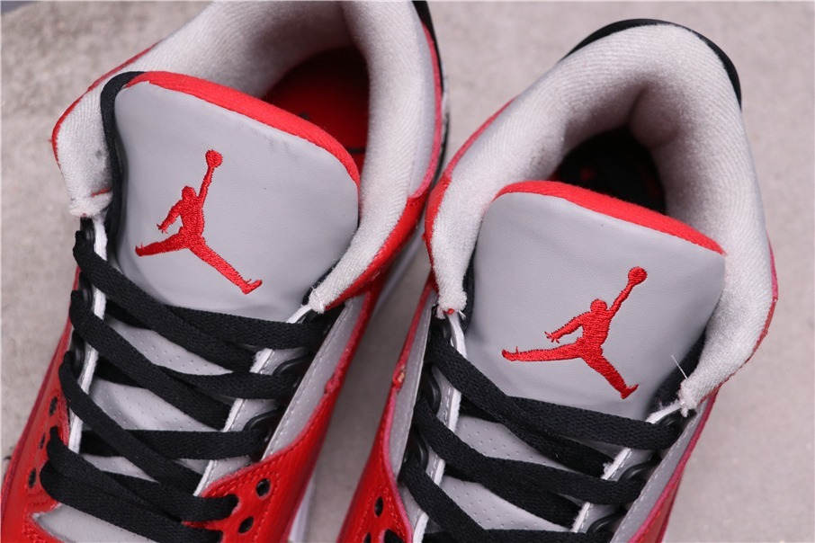 40USD Air Jordan 3“Red Cement”CK5692-600 40.5-47.5