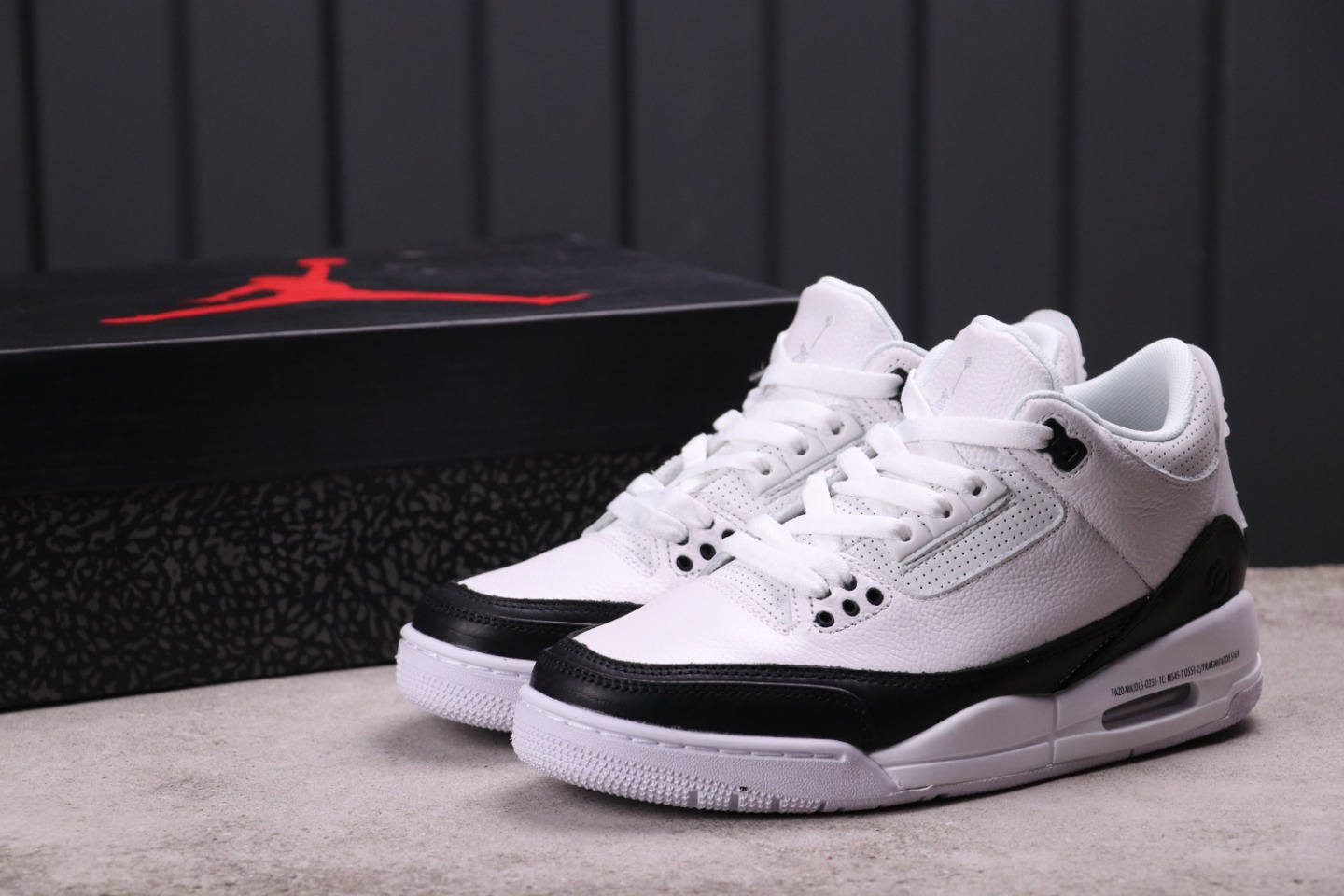 62USD Fragment Design x Air Jordan 3 DA3595-100 36-45