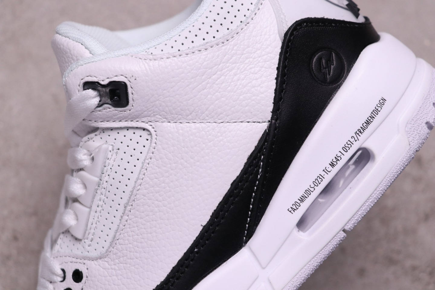 62USD Fragment Design x Air Jordan 3 DA3595-100 36-45
