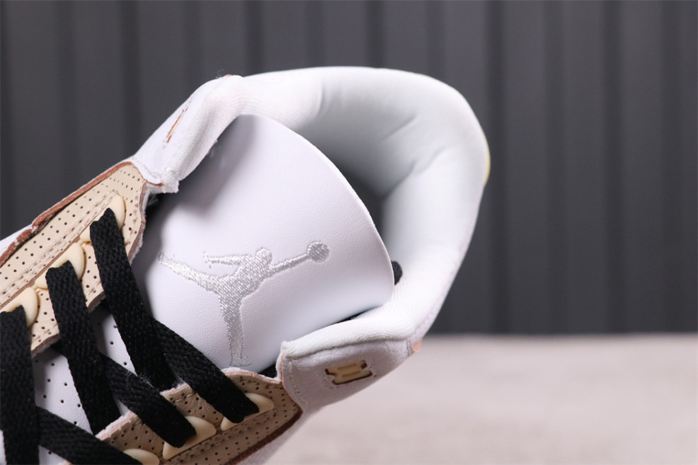 US$58 Air Jordan 3 Desert Cement DA3595-100  Size 36-46