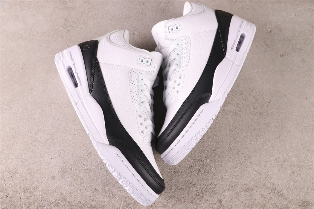 US$75Fragment Design x Air Jordan 3 SKU DA3595-100 Size 36-47.5