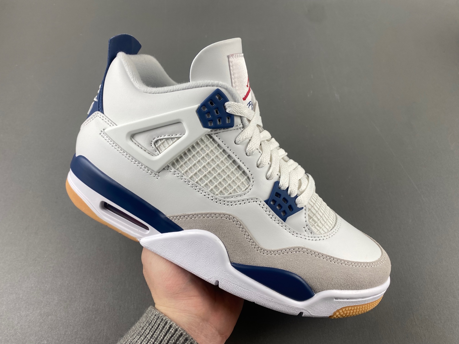 100USD Nike SB x Air Jordan 4 “Navy” 2025 DR5415-100